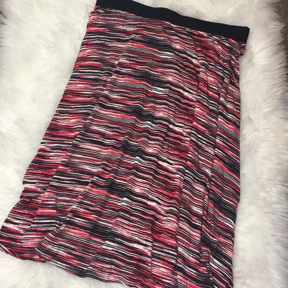 Marcie’s Multi-Colored Skirt - Picture 3 of 6